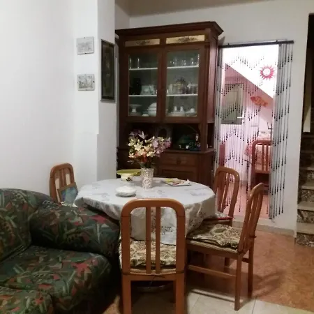 Casa A * Punta Secca